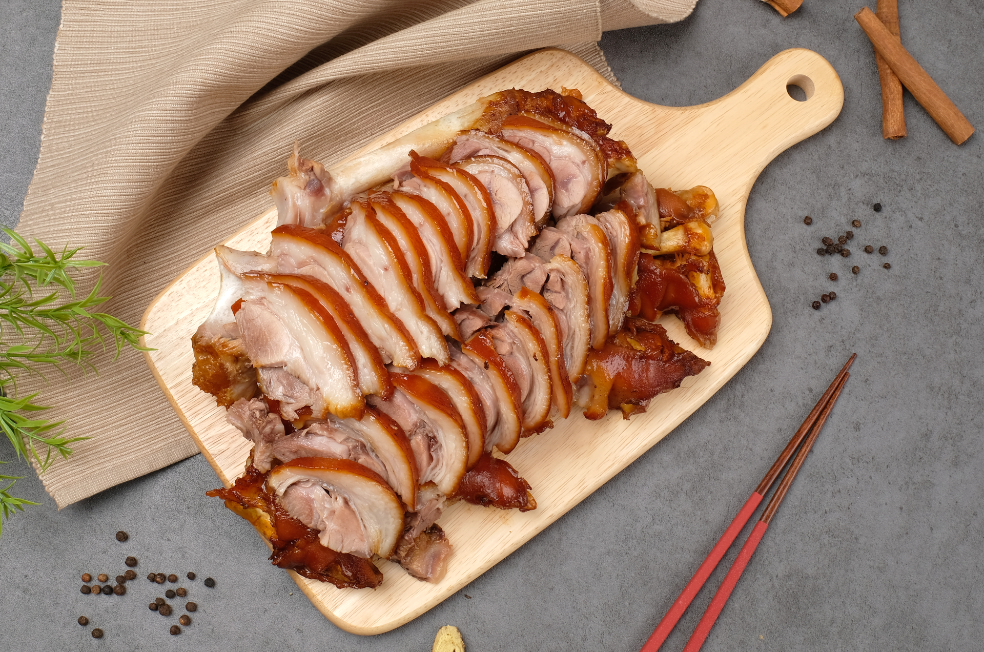 왕족발 앞다리 장족 1.3kg